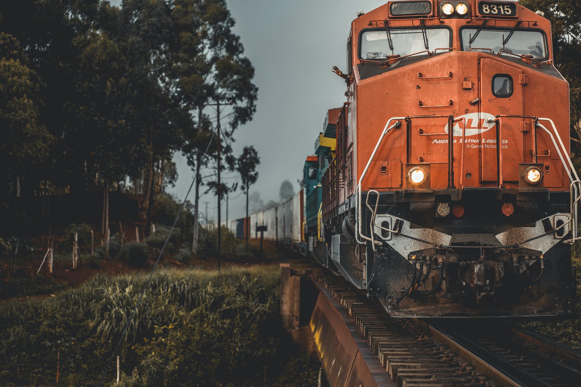 The 2025 Rail Freight Tariffs Playbook: Avoid Hidden Surcharges