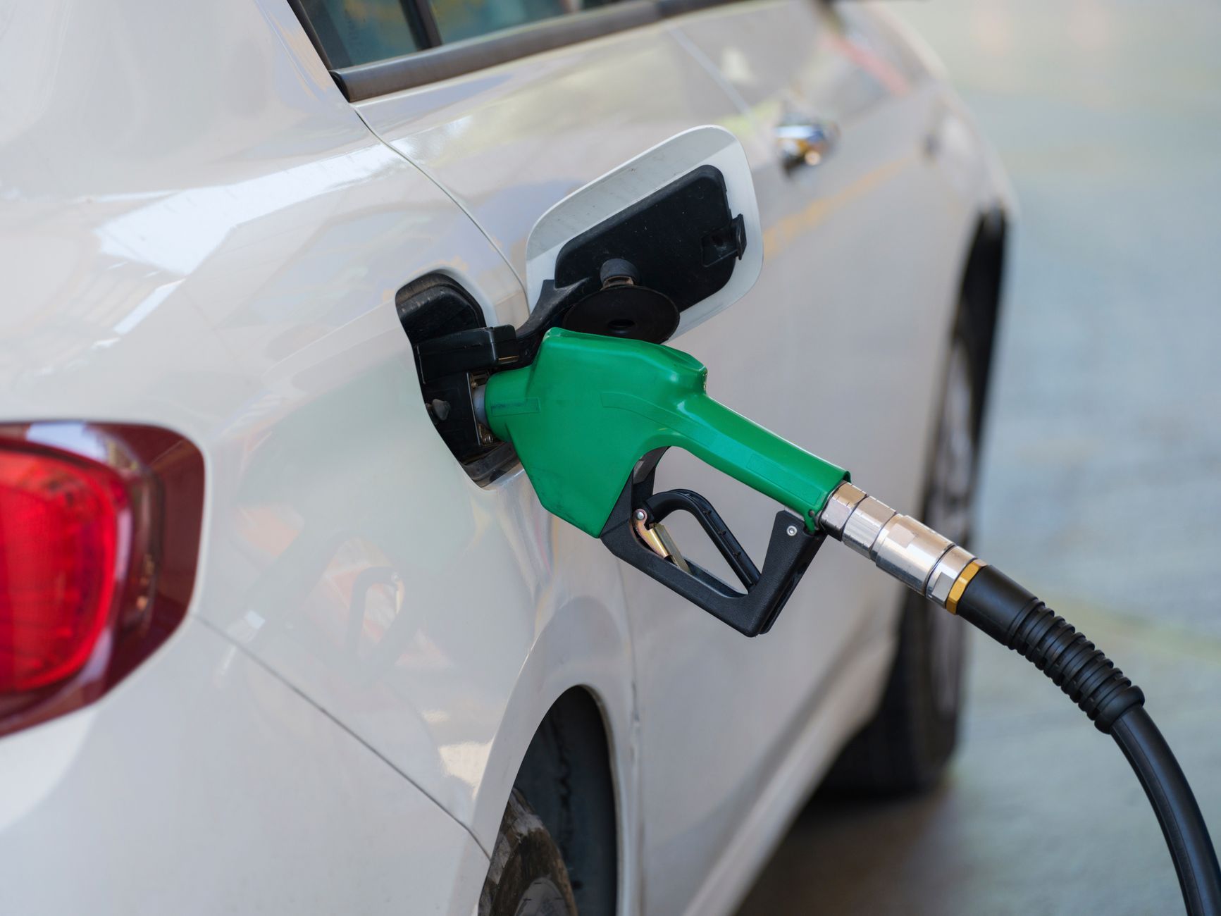 Five GPS Fuel Economy Strategies for Fleets