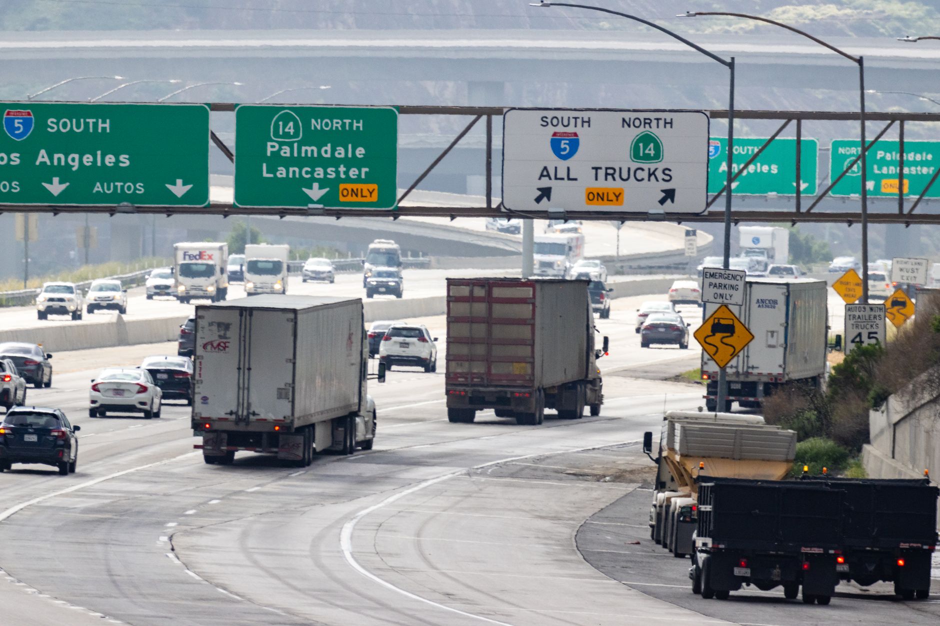 The 2025 Interstate Trip Permits Playbook: Avoid $5,000 Fines & Roadside Delays