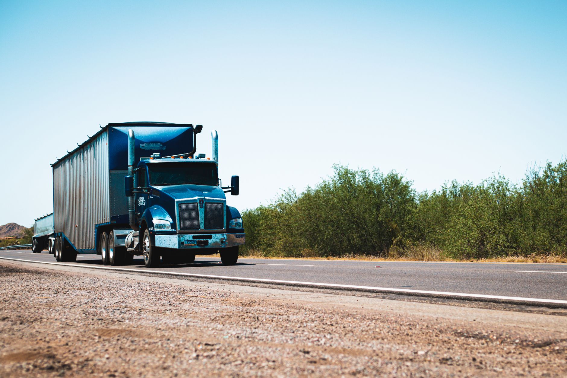 Heavy Haul Route Planning 2025: Master Permitting & Avoid $50K Detours