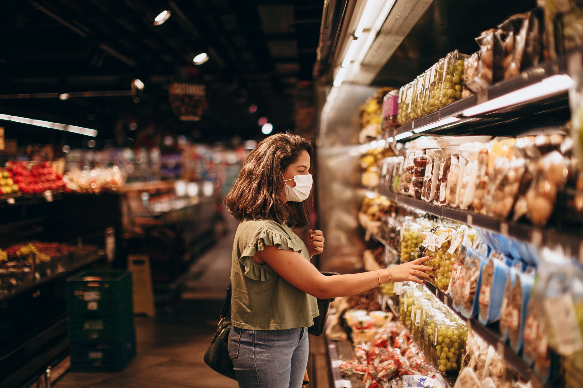 The 2025 Store-to-Store Transfer Playbook: Cut Costs & Shrink