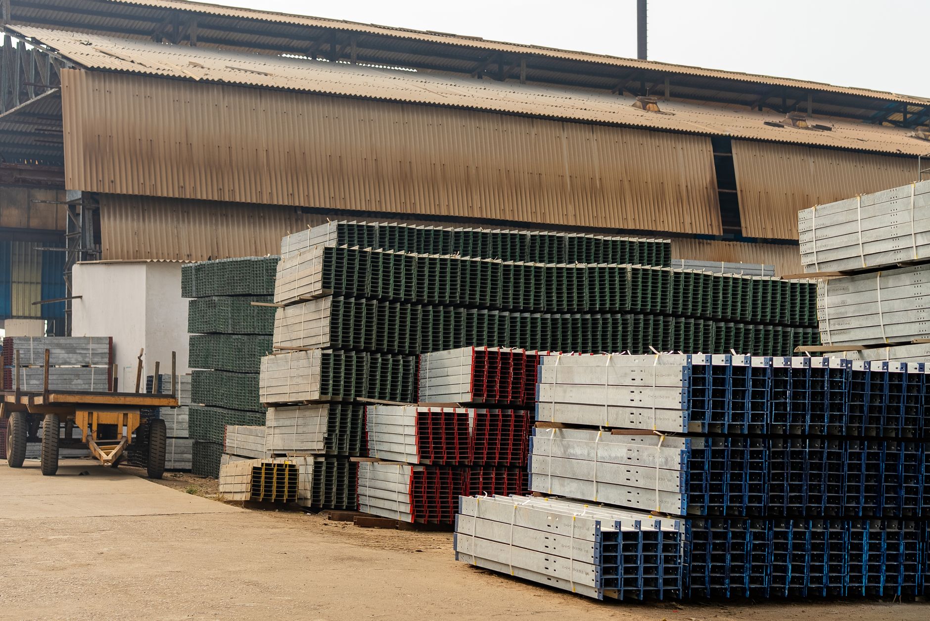 2025 Construction Site Logistics Playbook: Cut Delays 20% & Boost Safety
