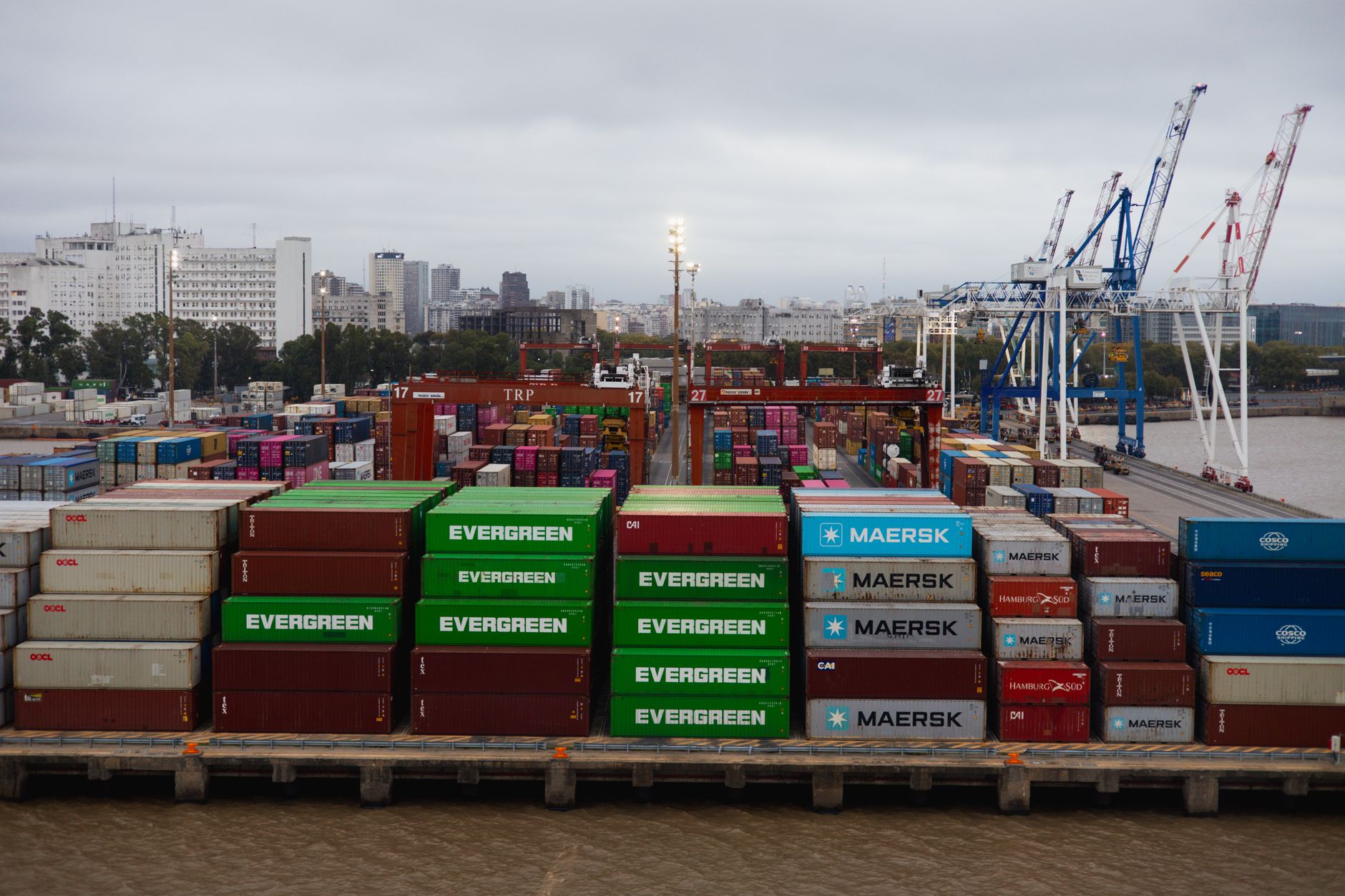 Incoterms 2025 EXW vs DDP: Cut Global Shipping Costs & Avoid Delays