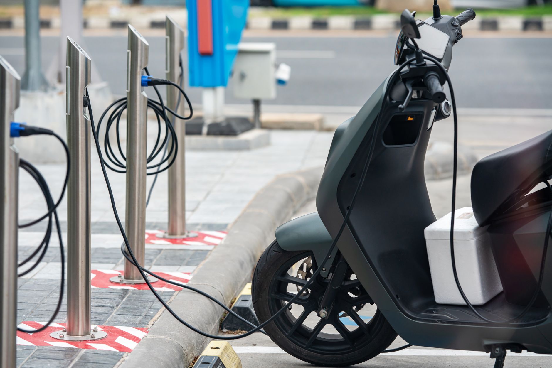 The 2025 EV Charging Infrastructure Logistics Playbook: Accelerate Network Rollout