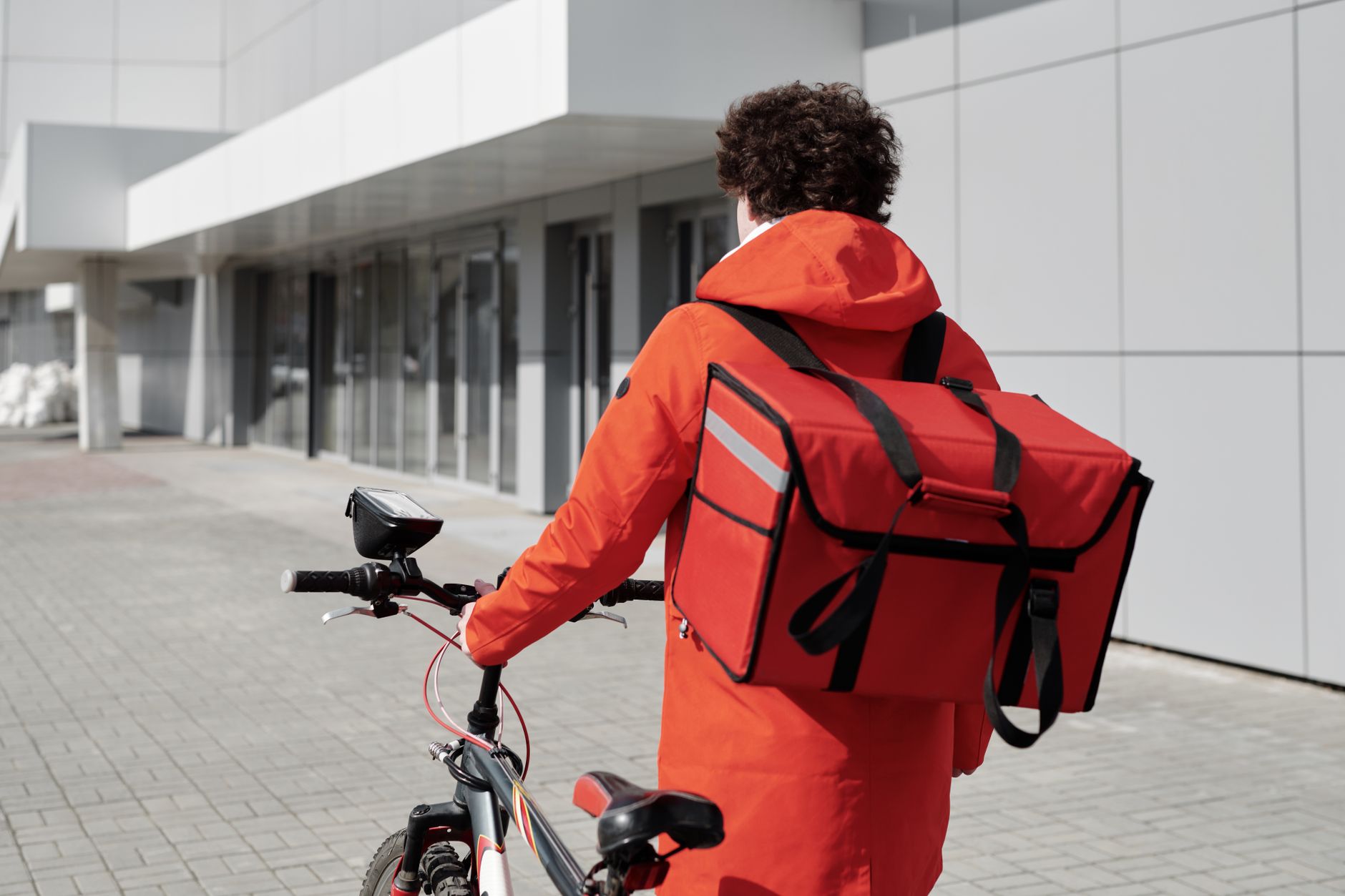 2025 Pharma Last-Mile Temperature Excursions: Causes, Real Costs & Expert Fix