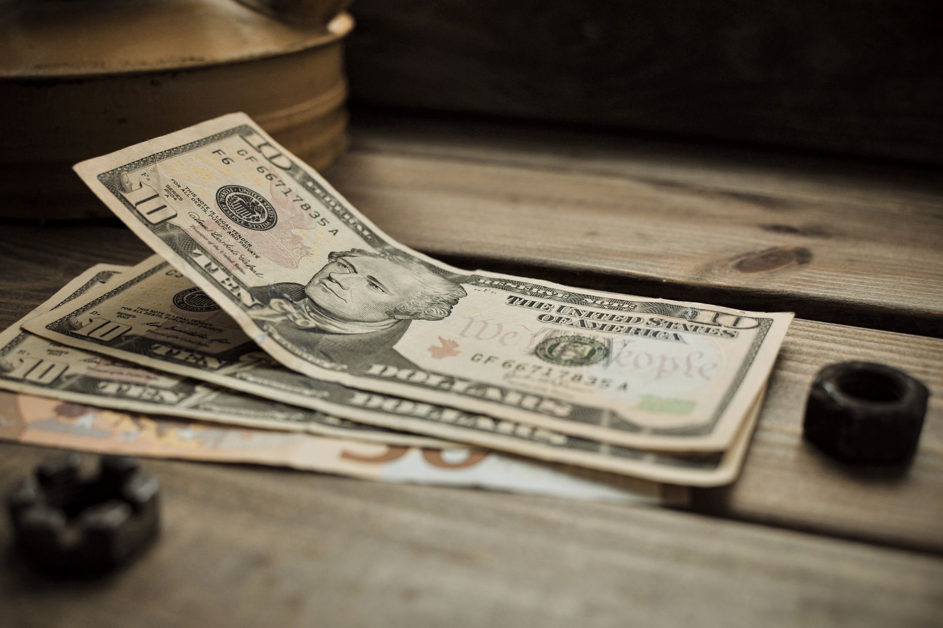 LTL Dimensional Weight 2025: Avoid 30% Re-bills with This Formula