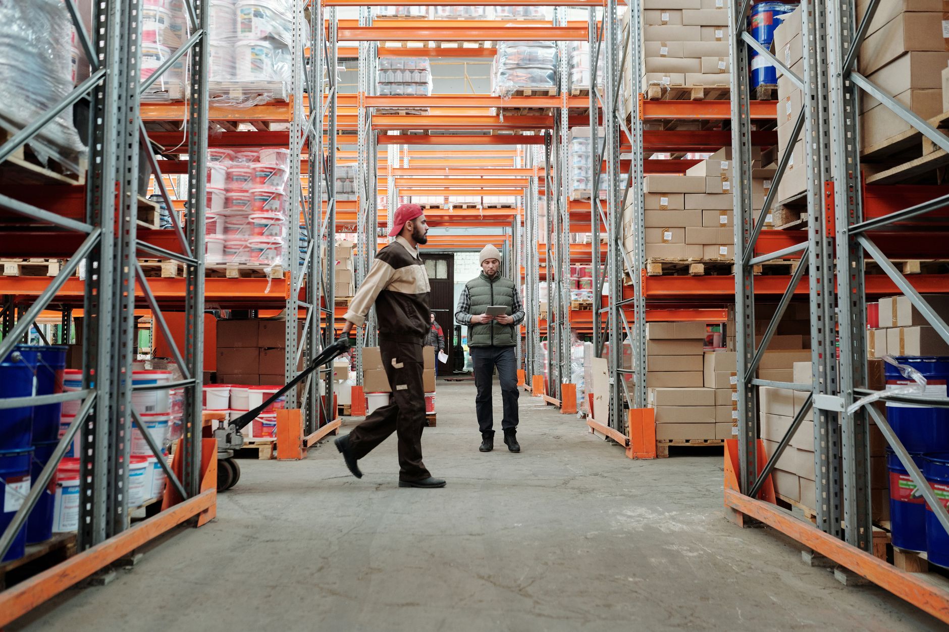 Holiday Inventory Management 2025: Avoid Stockouts & Maximize Sales