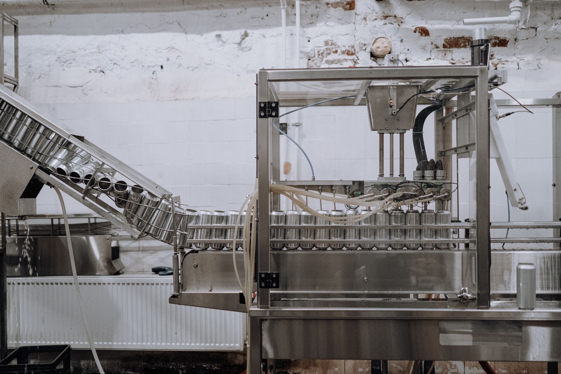 The 2025 Beverage Distribution Strategy Playbook: Cut Breakage 10%