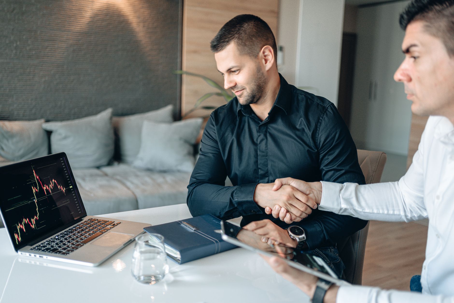 Spot Market Negotiation: A Playbook for Better Rates