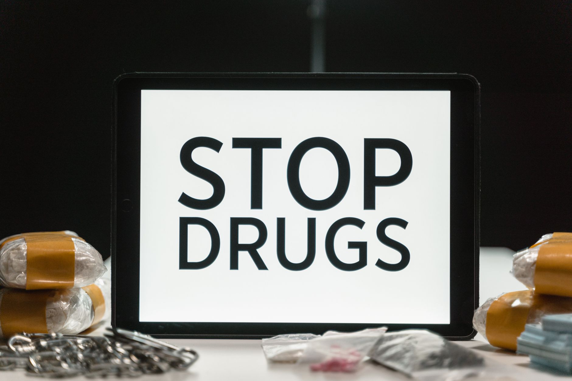 The 2025 Controlled Substances Logistics Playbook: FDA Compliance & Risk Mitigation