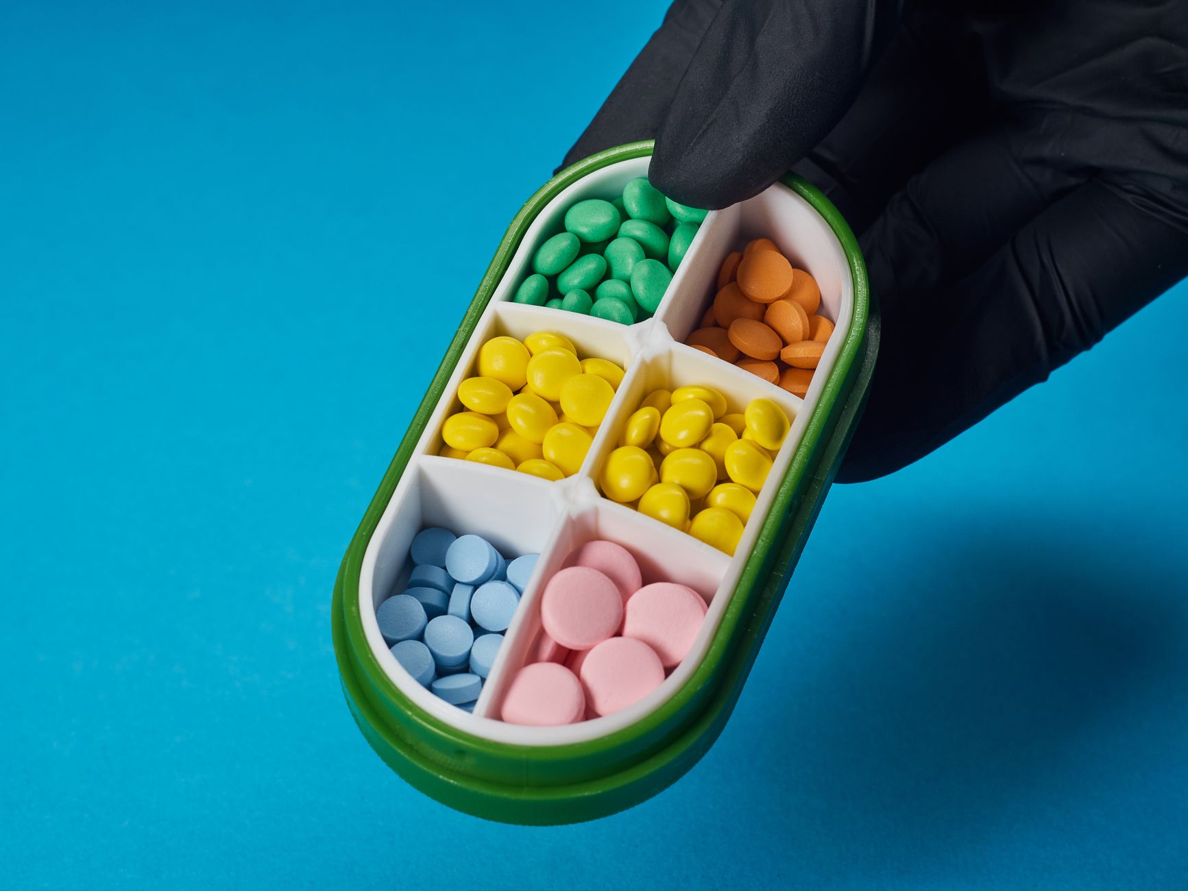 Pharmacy Last-Mile: Compliance and Speed for Deliveries