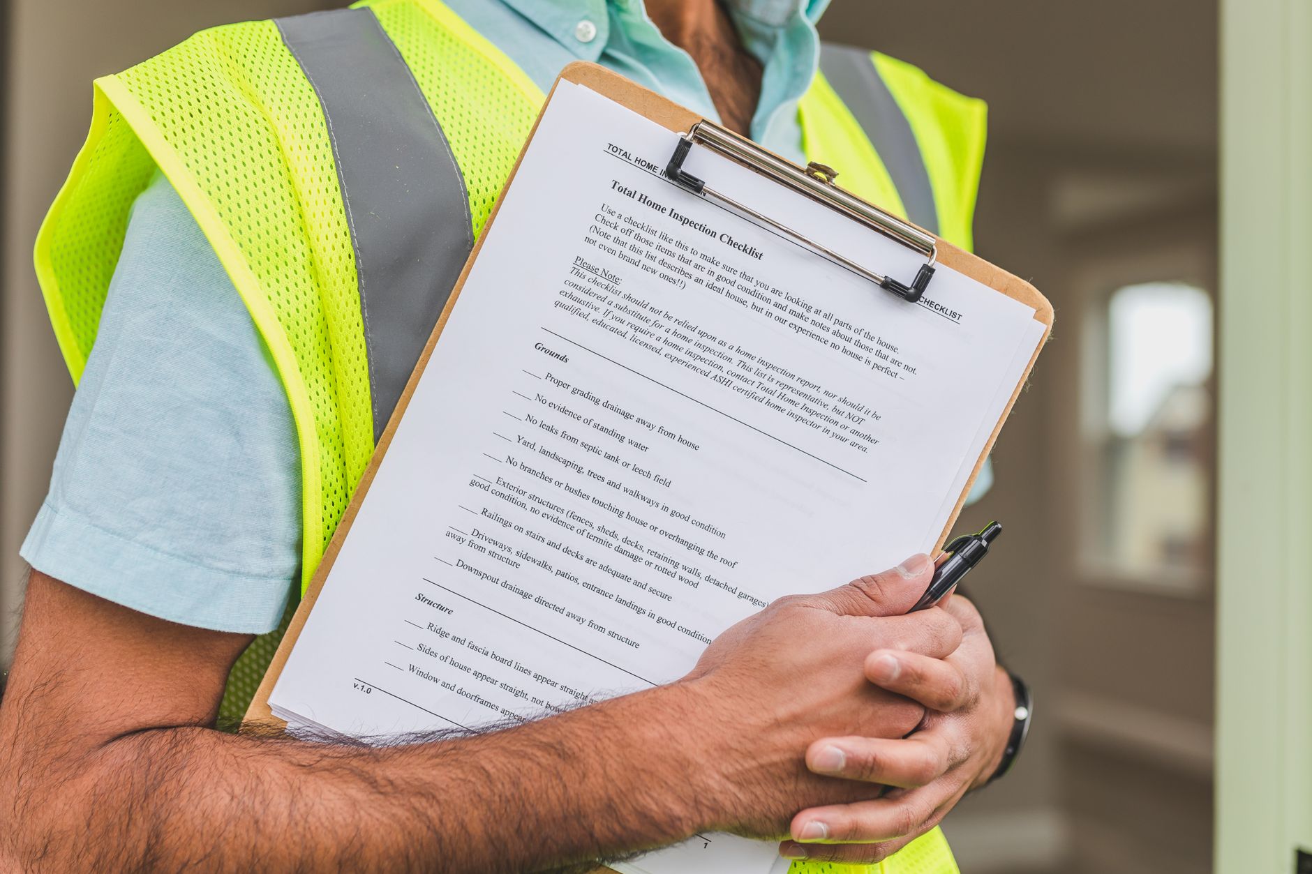 The 2025 Roadside Inspection Checklist: Shield Your CSA Score & Wallet