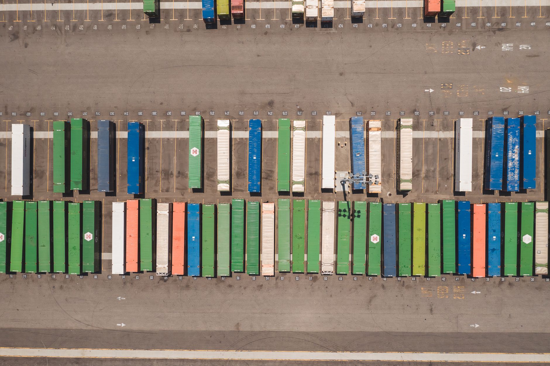 The 2025 Chassis Management Playbook: End Container Rollovers & Cut Costs