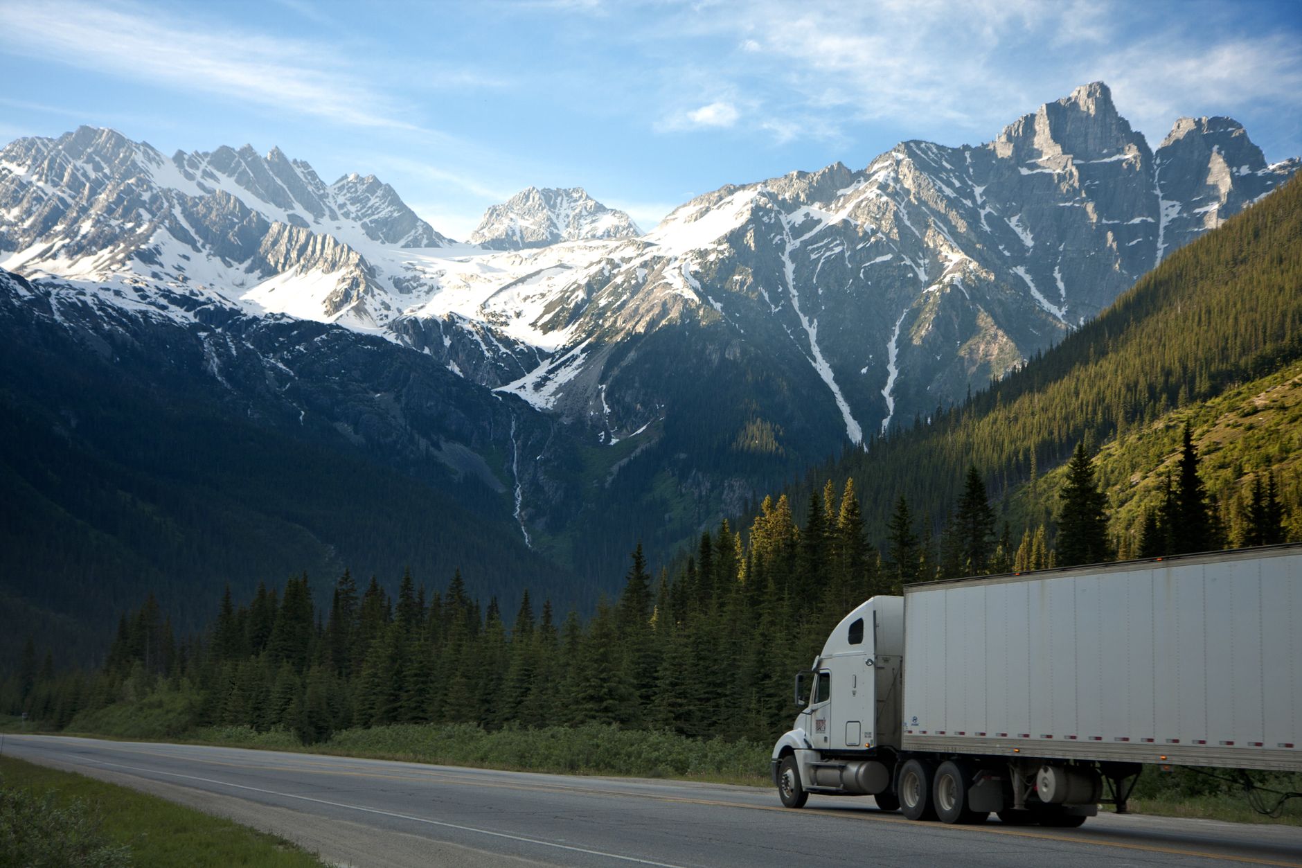 2025 IoT Cold Chain Monitoring Playbook: Cut Spoilage 20%, Boost Traceability