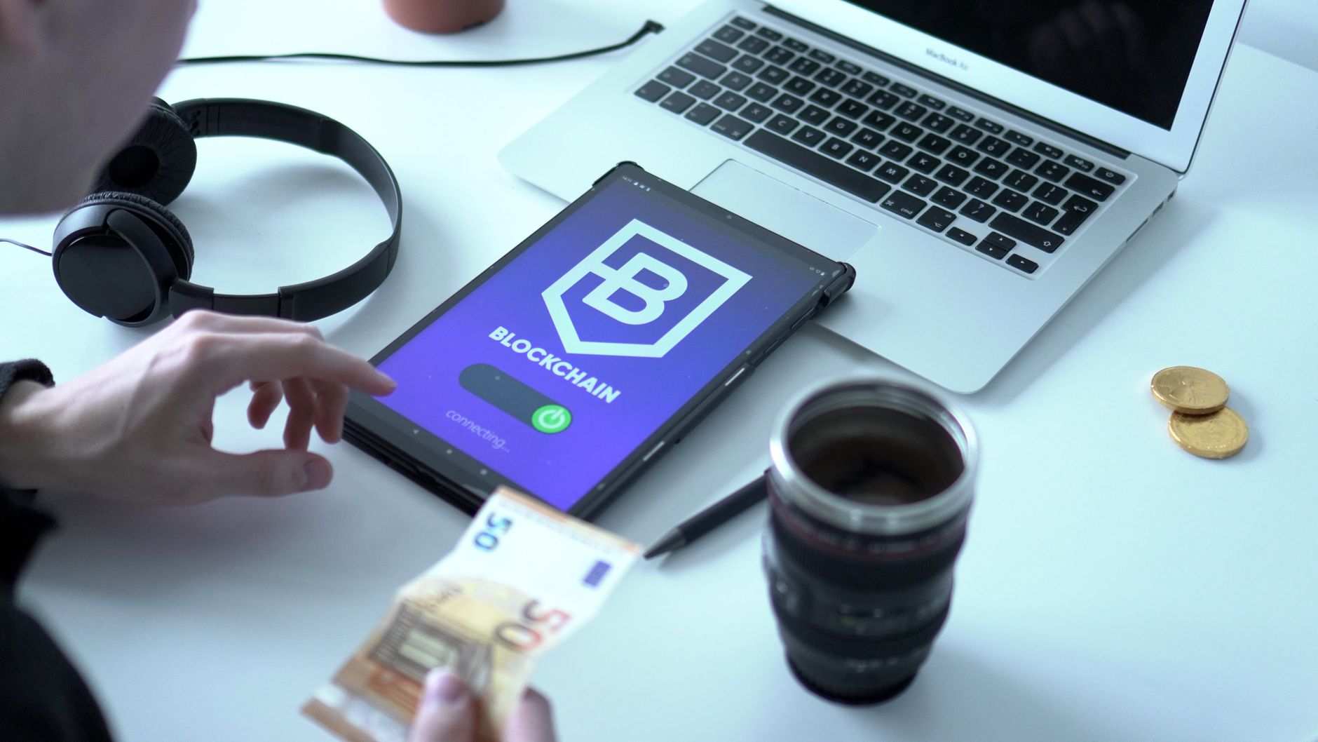 The 2025 Blockchain Freight Payments Playbook: End Delays & Disputes
